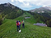 49 Siamo alla Casera del Monte Colle (1750 m)